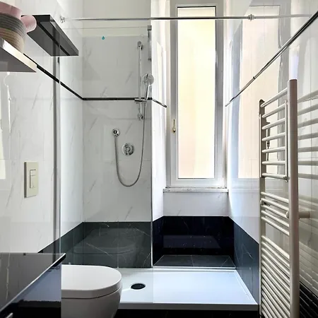 公寓 Per 5 Persone Su Scalinata Storica A 9 Minuti A Piedi Dalla Stazione E 12 Dal Centro - Vista Sui Tetti Della Citta - Zona Collinare Residenziale 斯培西亚